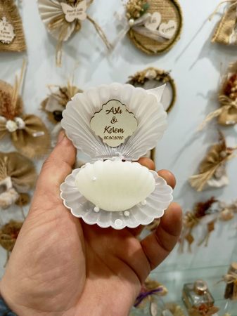 İstiridye nikah şekeri